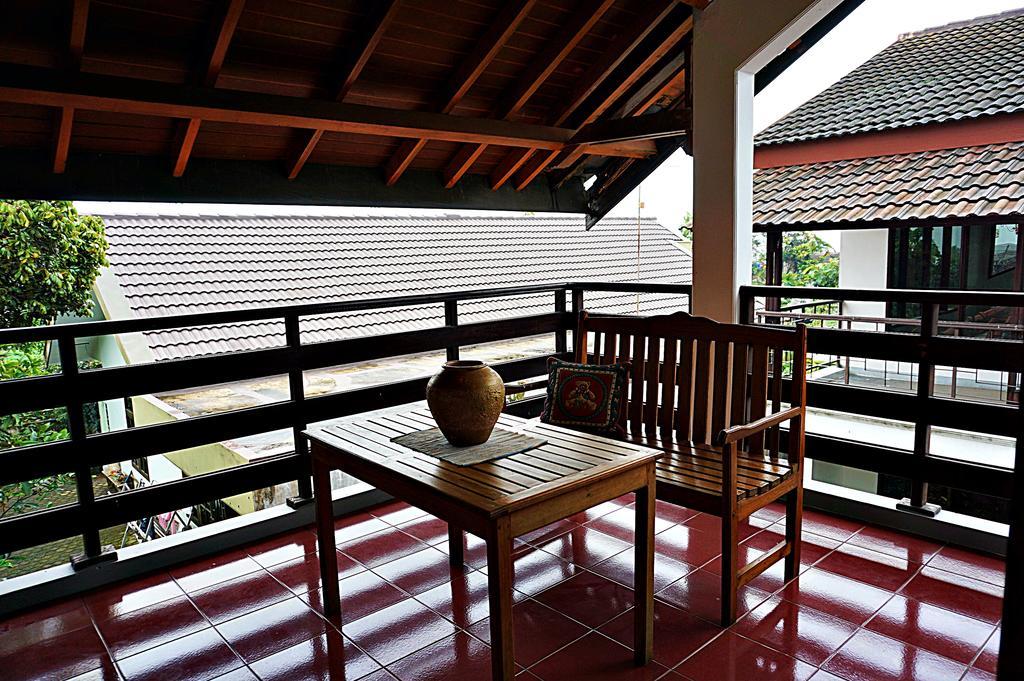 Holidayhome Alam Cipanas ปุนจัก ภายนอก รูปภาพ