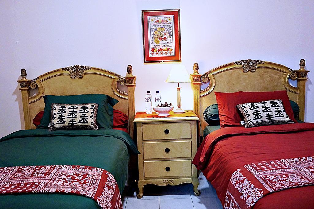 Holidayhome Alam Cipanas ปุนจัก ภายนอก รูปภาพ